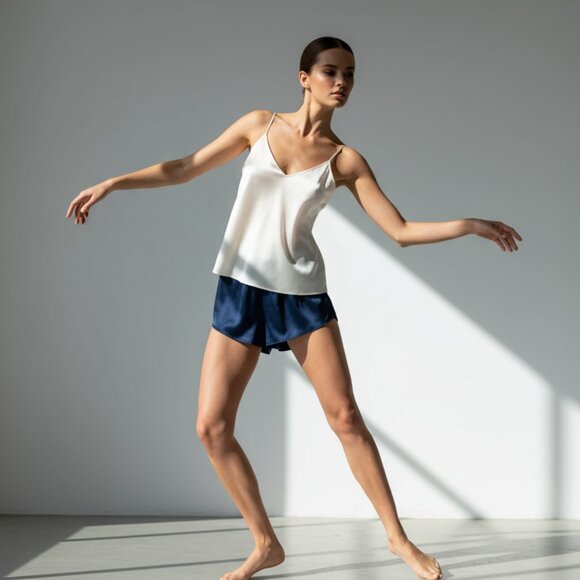 NWT $198 Anthropologie SET by ETTITUDE bamboo shorts XS & camisole M - Picture 9 of 9